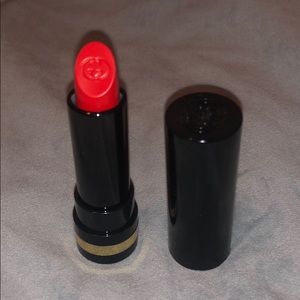 Gucci Lipstick in luxurious rush + free sample!